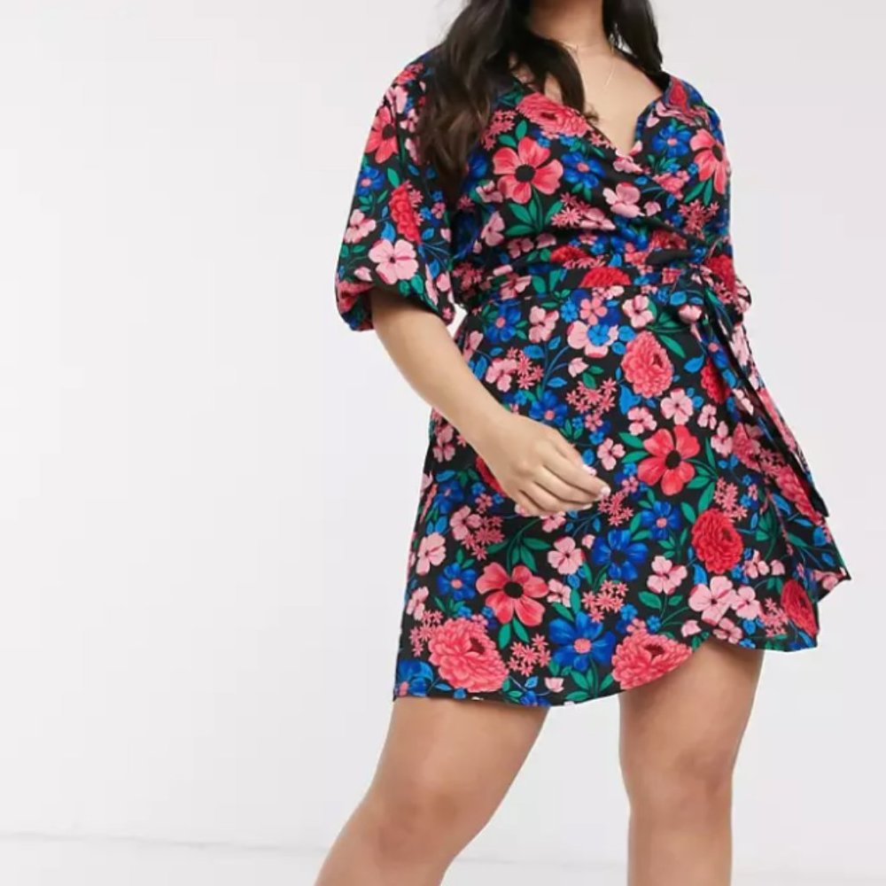 Puff sleeve wrap skater dress in floral print